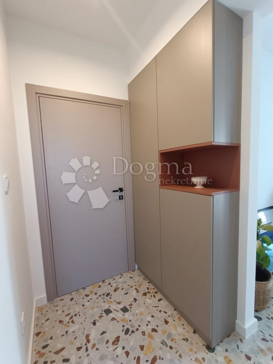 Apartment Zu vermieten - SPLITSKO-DALMATINSKA SPLIT