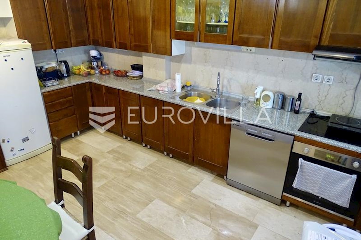 Flat For sale - PRIMORSKO-GORANSKA KRK