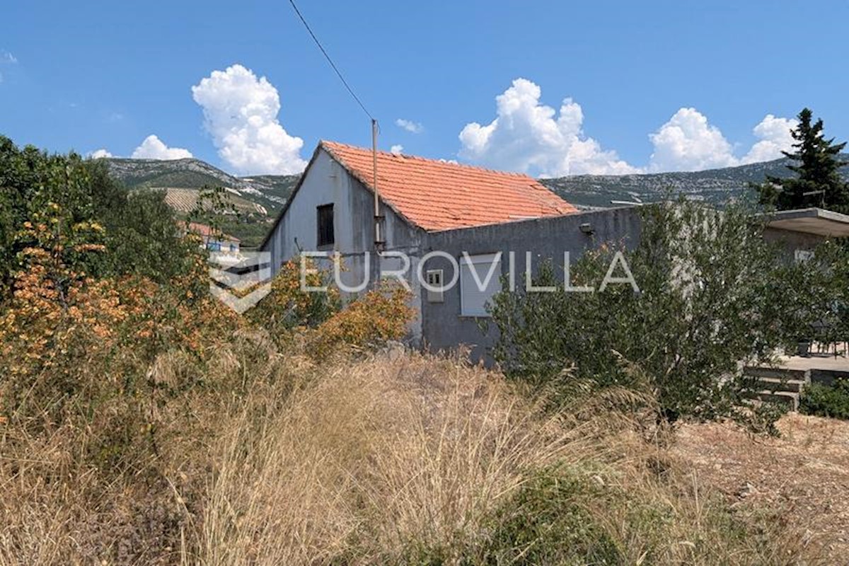 Casa In vendita - SPLITSKO-DALMATINSKA KAŠTELA