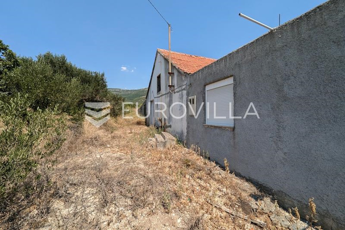 Casa In vendita - SPLITSKO-DALMATINSKA KAŠTELA