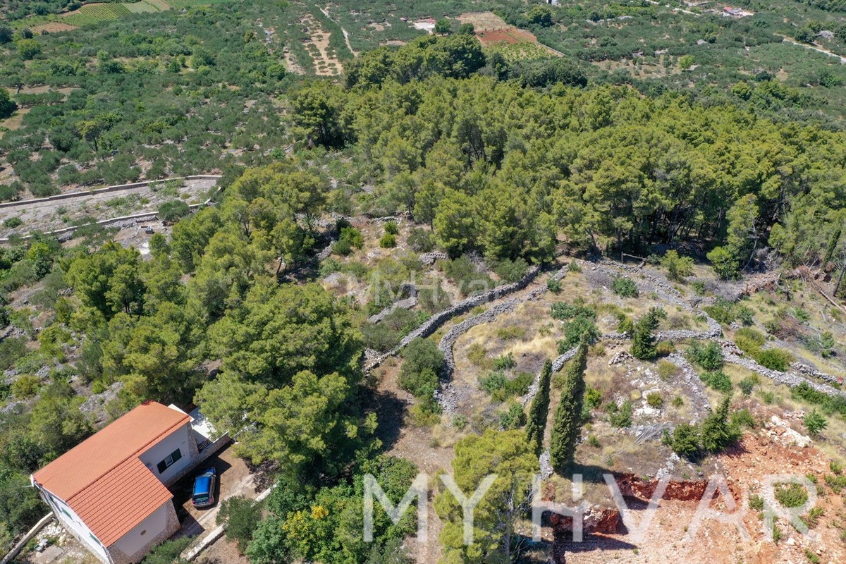 Land For sale - SPLITSKO-DALMATINSKA STARI GRAD