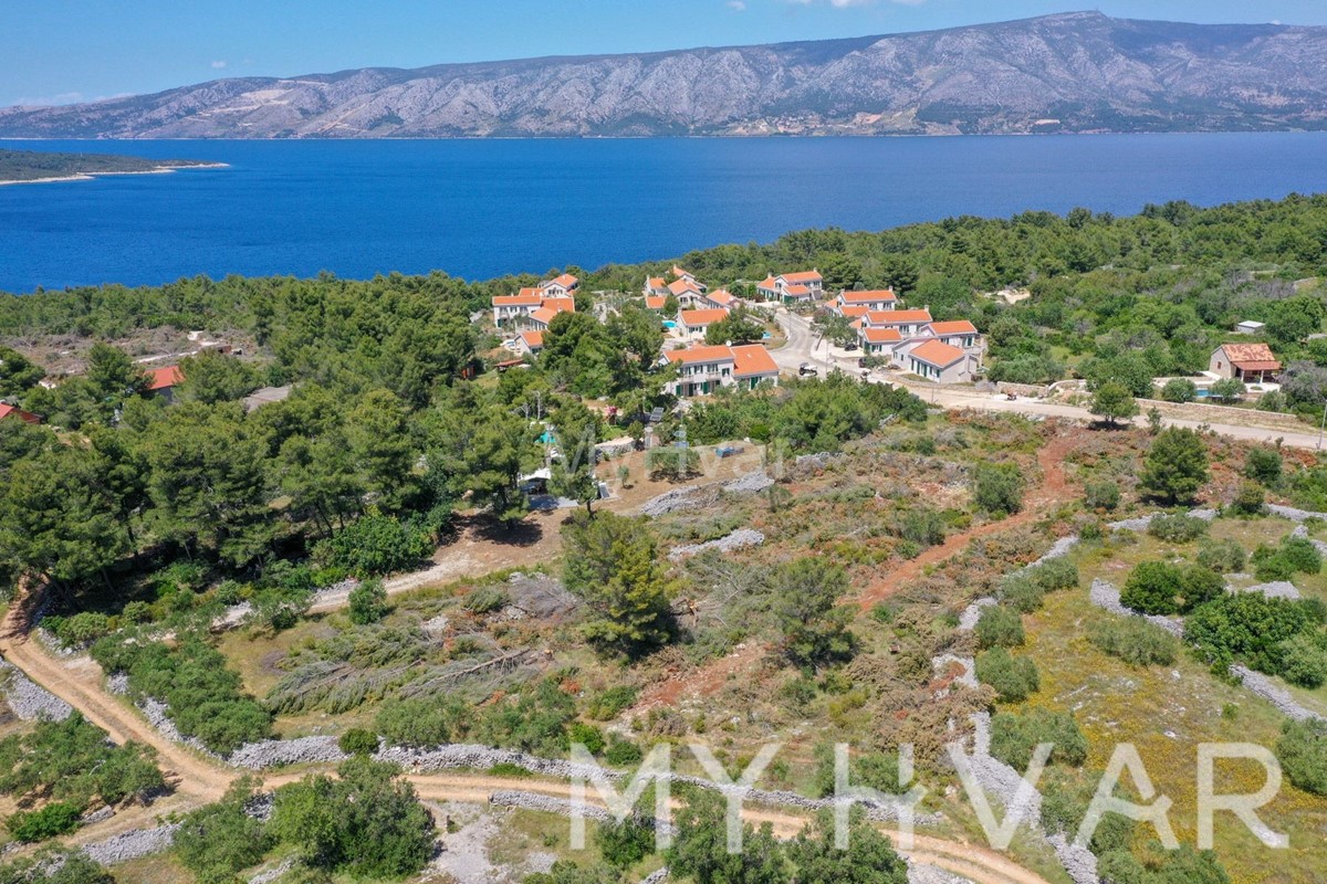 Land For sale - SPLITSKO-DALMATINSKA STARI GRAD