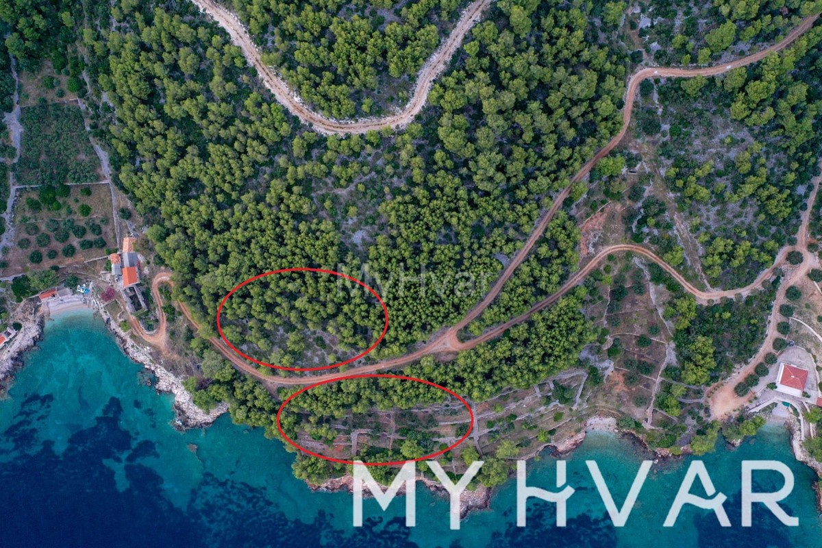 Land For sale - SPLITSKO-DALMATINSKA JELSA