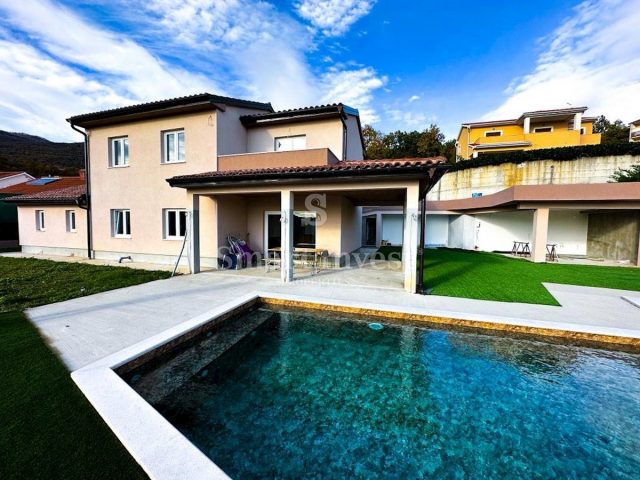 Casa in vendita 154 m² – Bregi