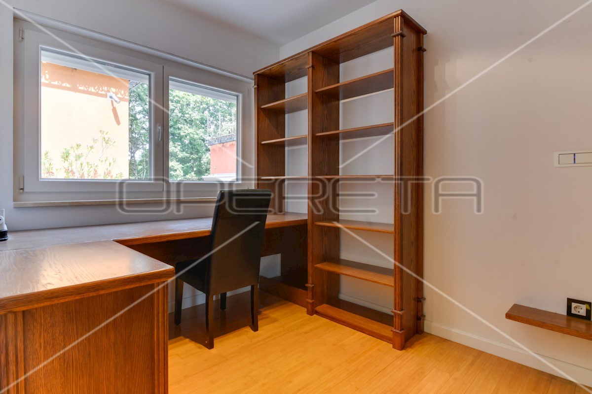 Maison À vendre - GRAD ZAGREB ZAGREB