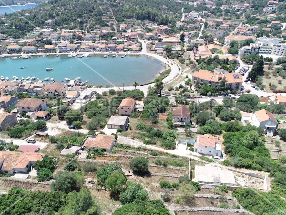 Land For sale VELA LUKA