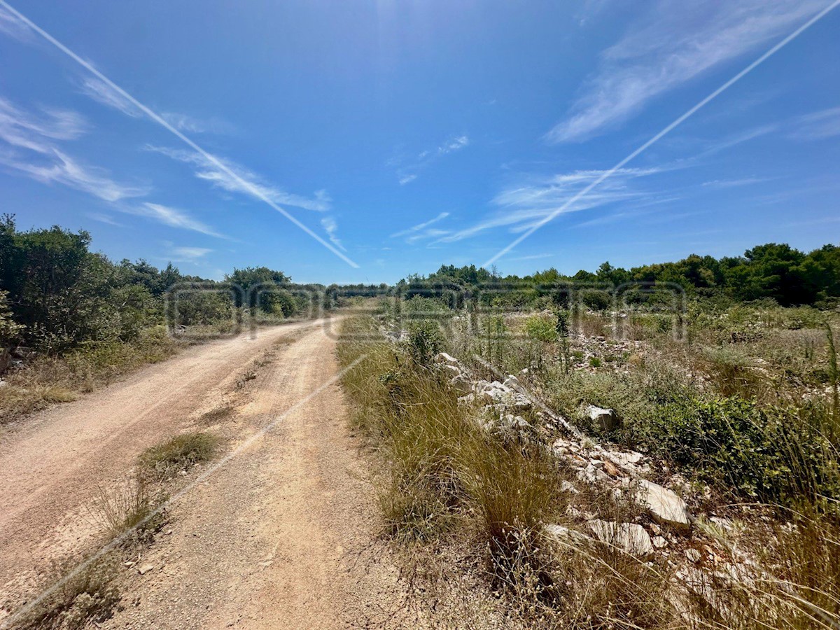 Terreno In vendita - ŠIBENSKO-KNINSKA PIROVAC