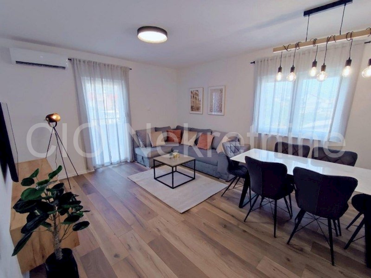 Apartment Zu vermieten - SPLITSKO-DALMATINSKA KAŠTELA