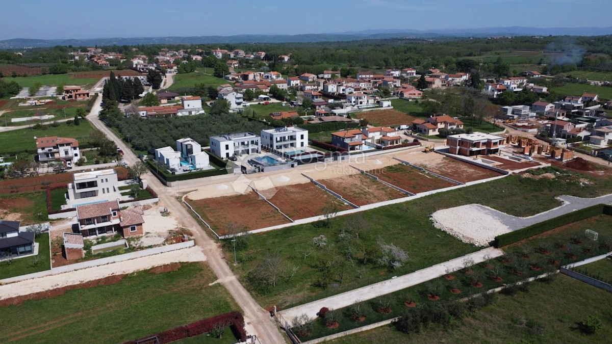 Land For sale - ISTARSKA KAŠTELIR