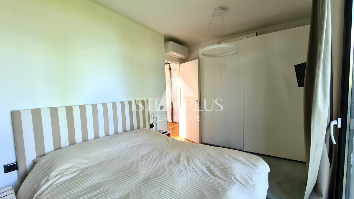 Haus Zu verkaufen - ISTARSKA POREČ