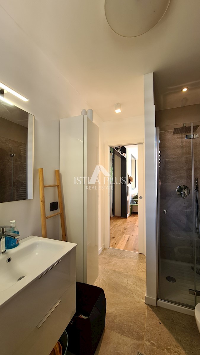 Haus Zu verkaufen - ISTARSKA POREČ
