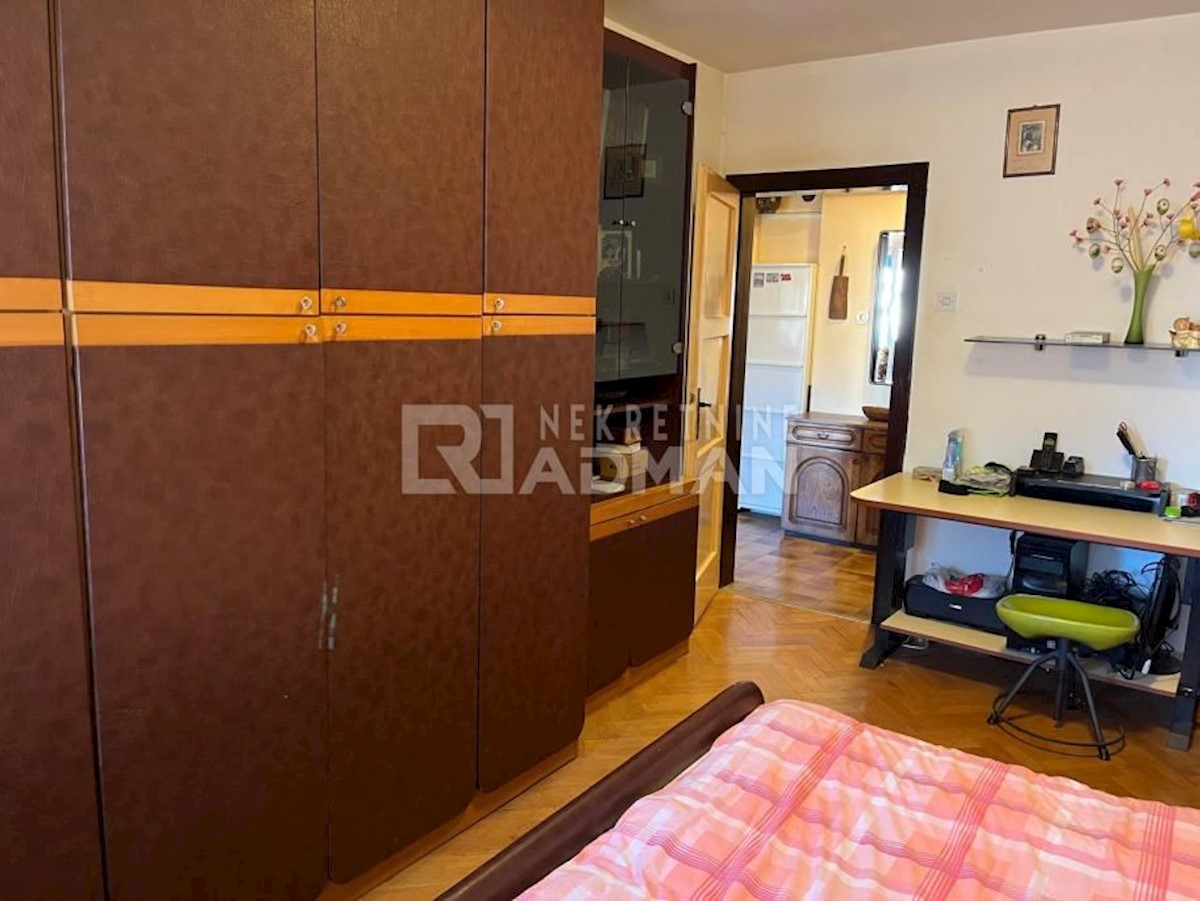 Apartmán Na prodej - SPLITSKO-DALMATINSKA SPLIT