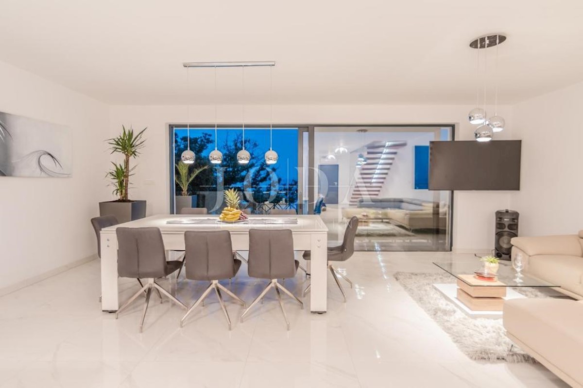 Maison À vendre - PRIMORSKO-GORANSKA OPATIJA
