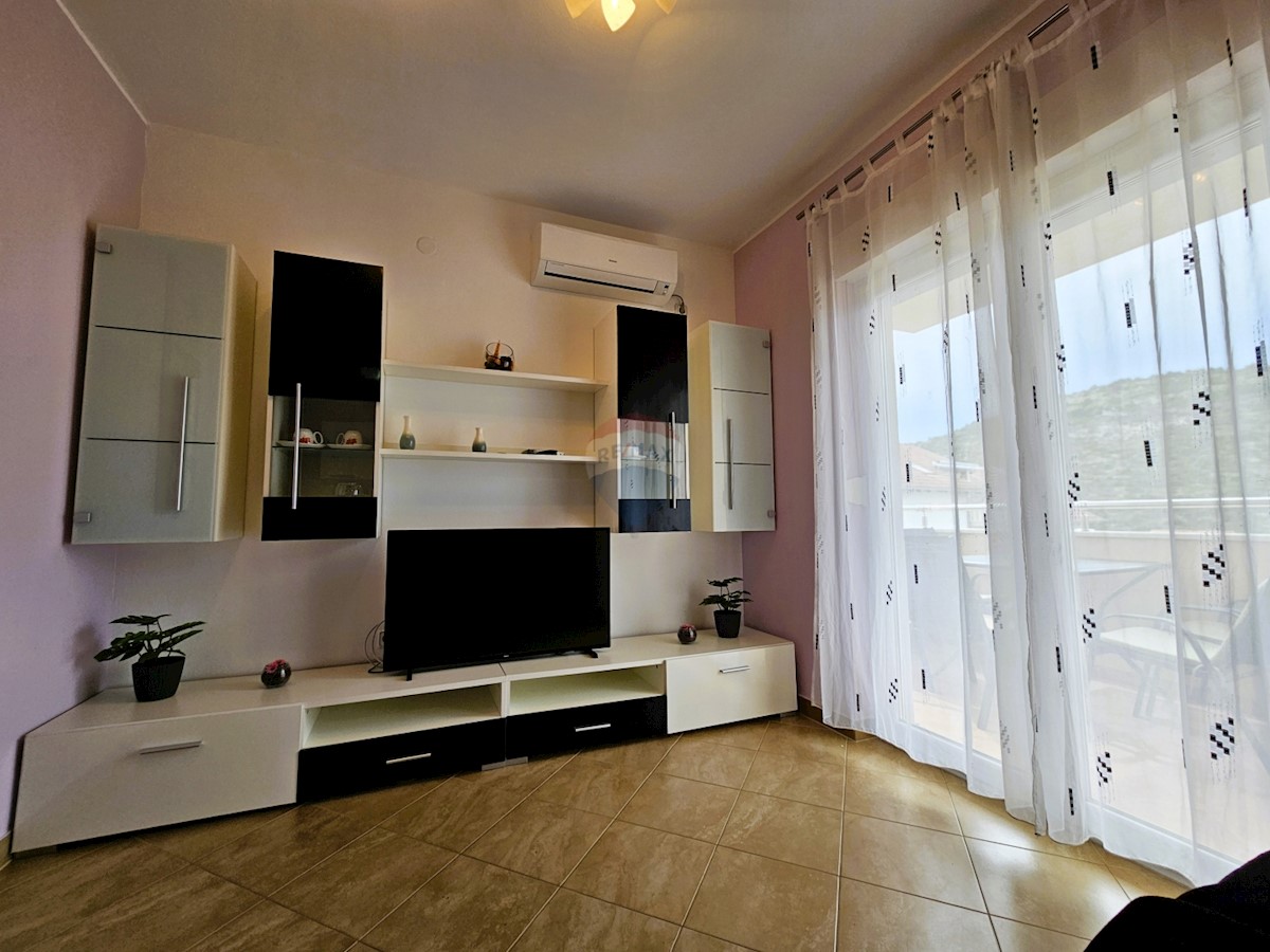 Apartma Na predaj - ŠIBENSKO-KNINSKA ROGOZNICA