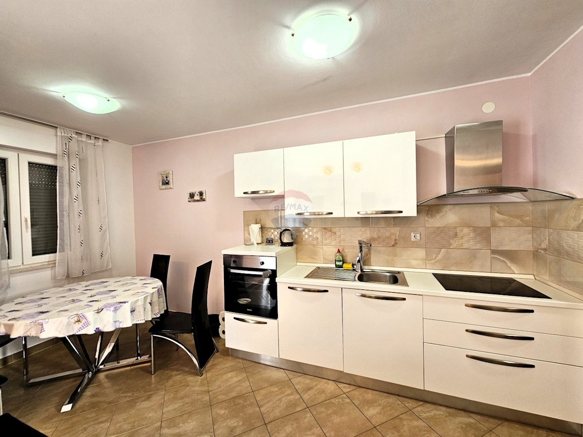 Apartmán Na prodej - ŠIBENSKO-KNINSKA ROGOZNICA