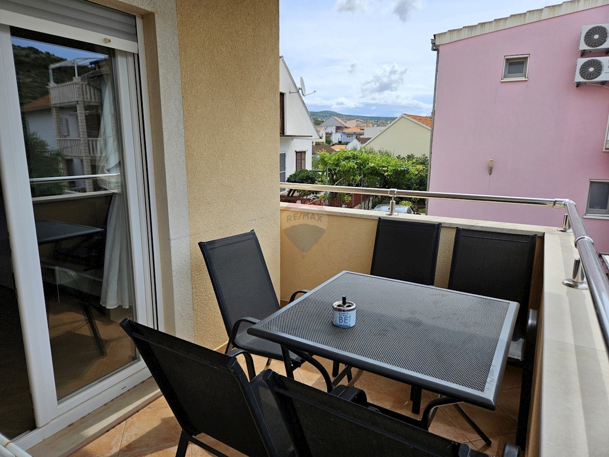 Apartment Zu verkaufen - ŠIBENSKO-KNINSKA ROGOZNICA