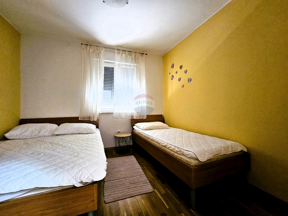 Apartment Zu verkaufen - ŠIBENSKO-KNINSKA ROGOZNICA