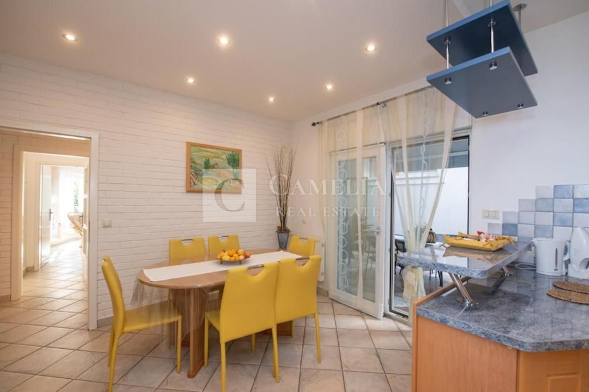 Flat For rent - PRIMORSKO-GORANSKA OPATIJA