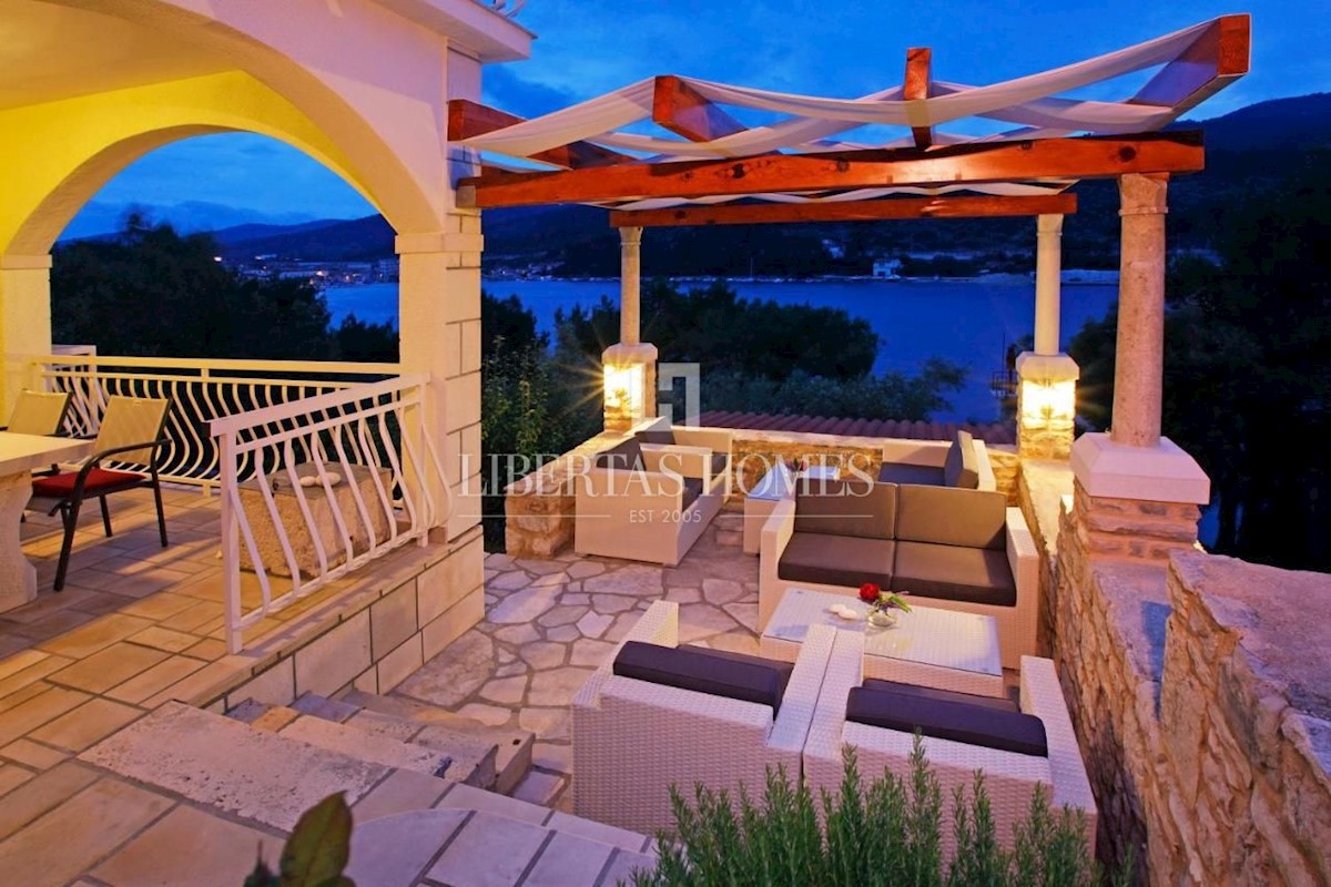 House For sale VELA LUKA