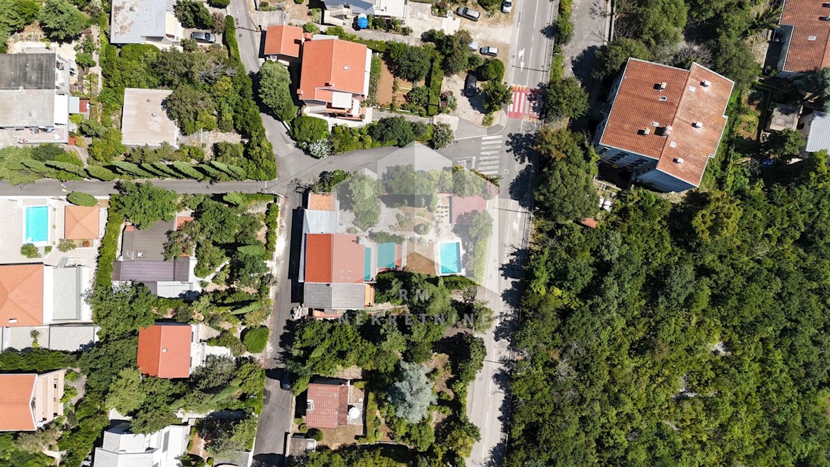 Dom Na predaj - PRIMORSKO-GORANSKA CRIKVENICA