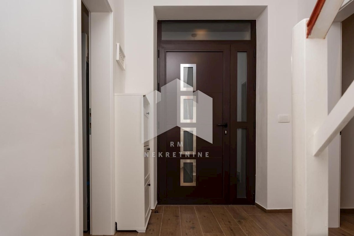 House For sale - PRIMORSKO-GORANSKA NOVI VINODOLSKI