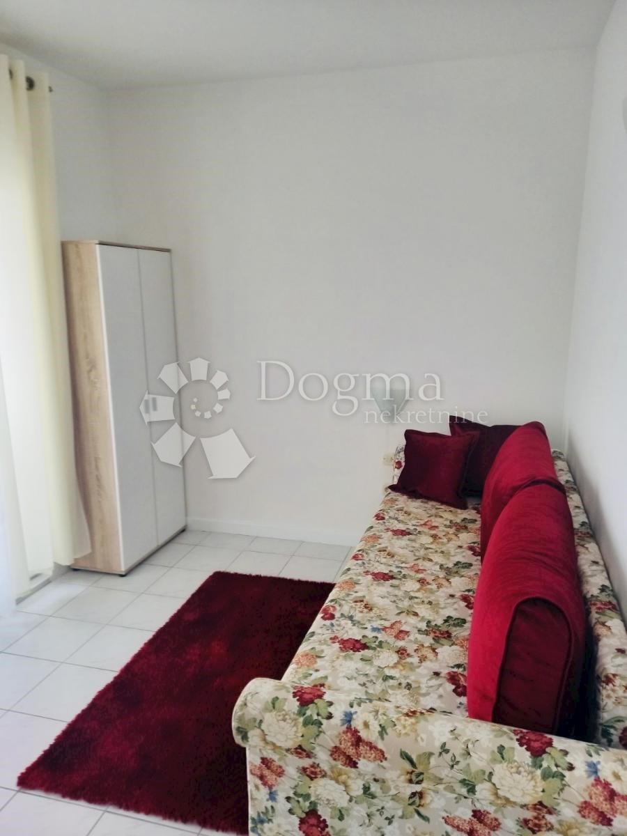 Apartment Zu verkaufen - SPLITSKO-DALMATINSKA ŠOLTA