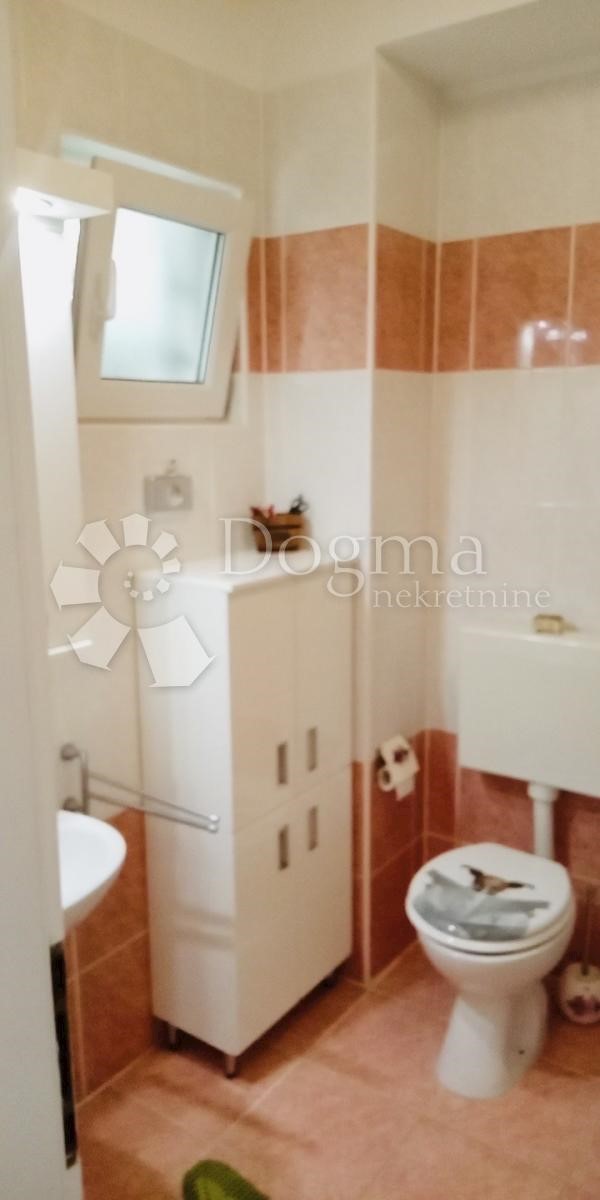 Flat For sale - SPLITSKO-DALMATINSKA ŠOLTA