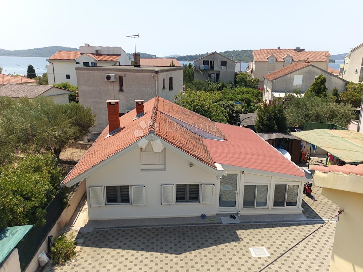 Haus Zu verkaufen - ŠIBENSKO-KNINSKA VODICE