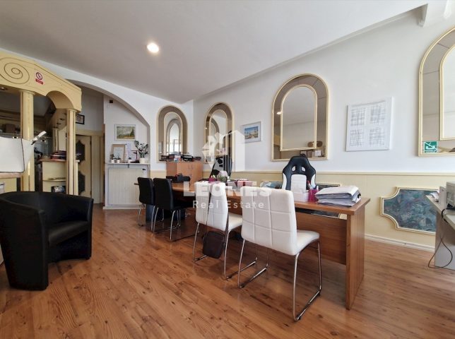 Komerčné na predaj 53 m² – Umag