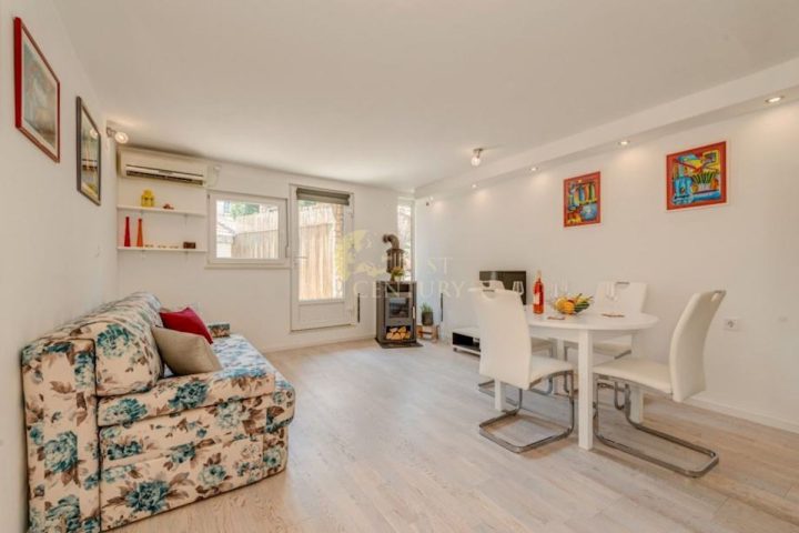 Stan za najam 46 m² – Split