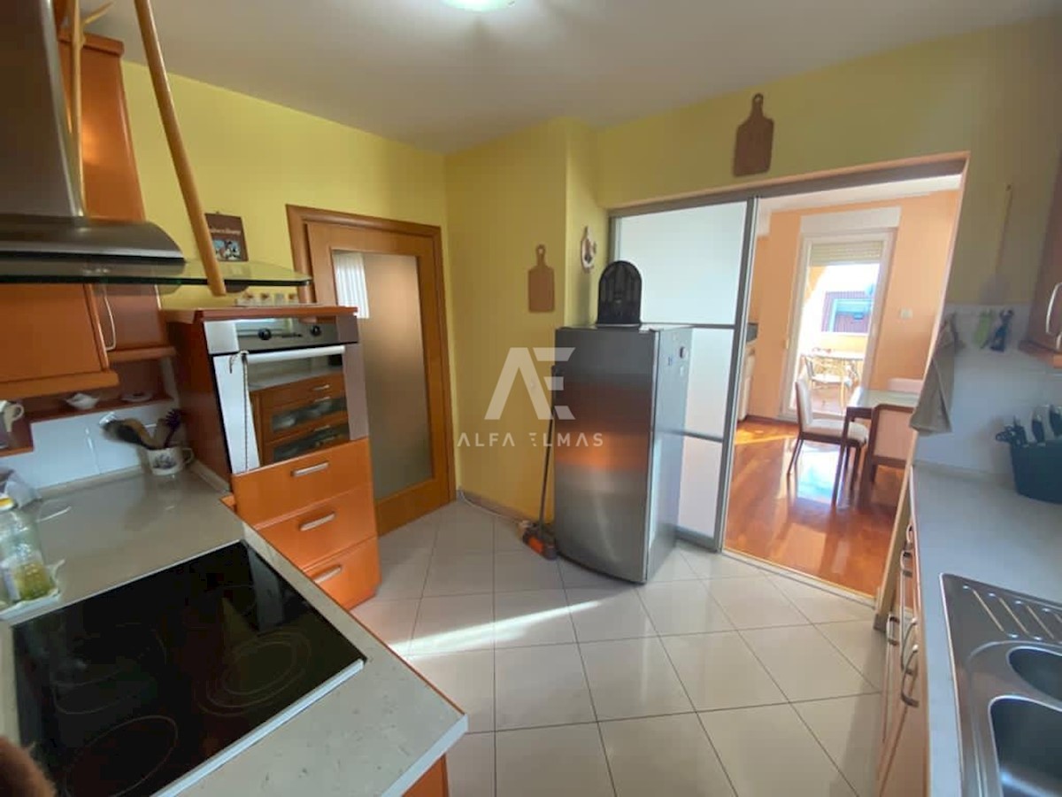 Flat For sale - PRIMORSKO-GORANSKA KASTAV