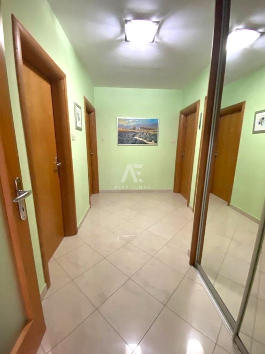 Flat For sale - PRIMORSKO-GORANSKA KASTAV