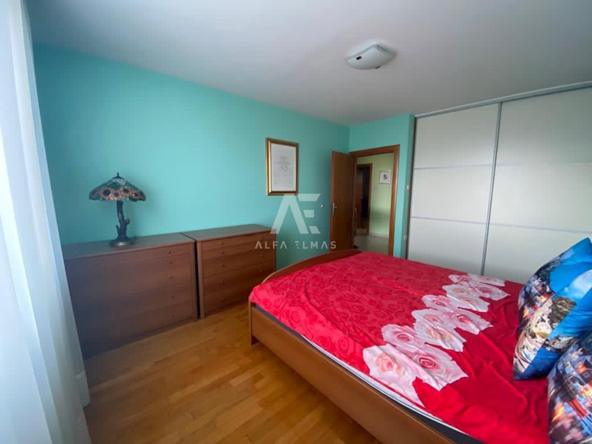 Flat For sale - PRIMORSKO-GORANSKA KASTAV
