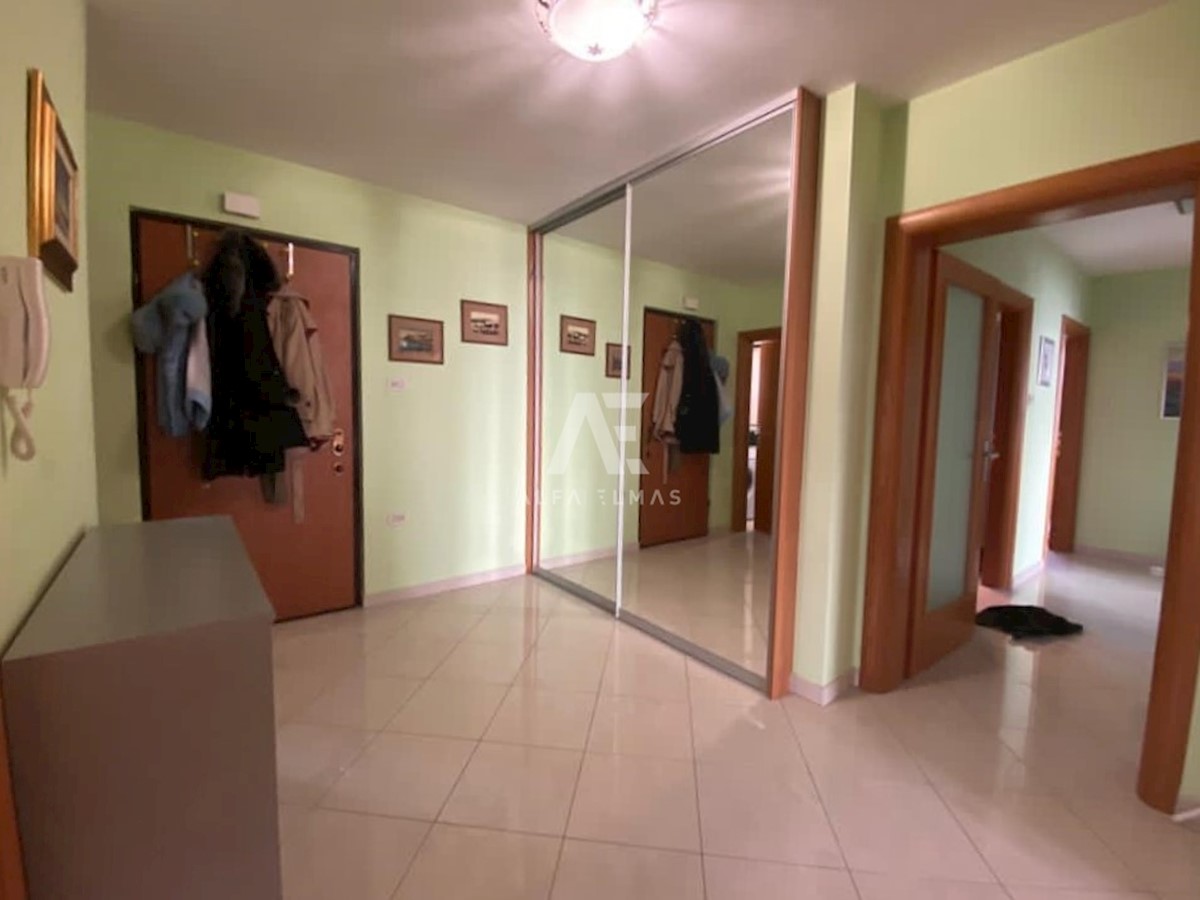 Flat For sale - PRIMORSKO-GORANSKA KASTAV