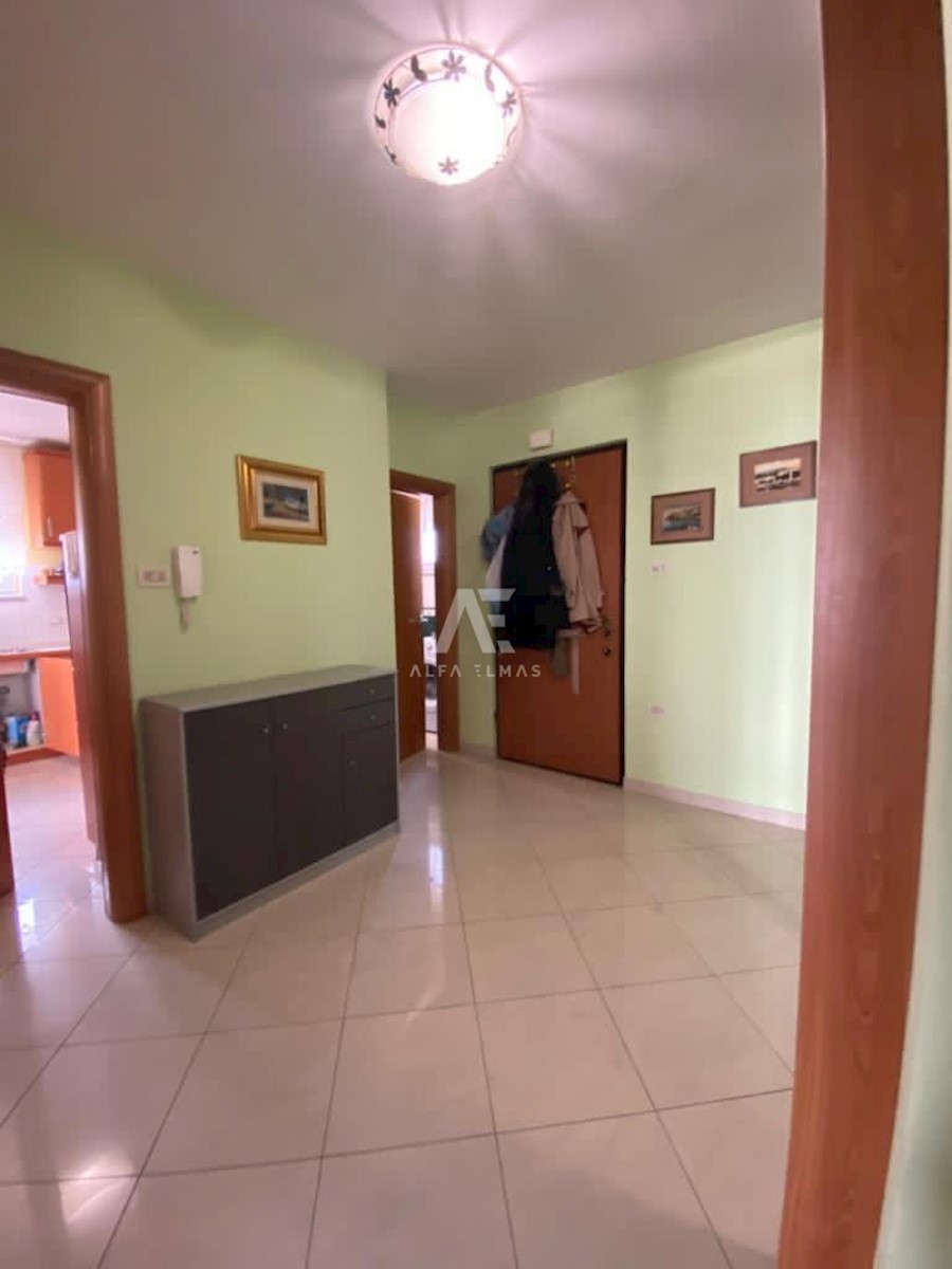Flat For sale - PRIMORSKO-GORANSKA KASTAV