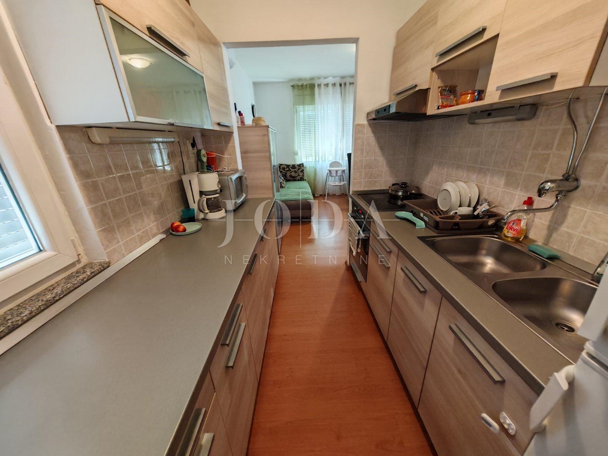 Apartma Na predaj - PRIMORSKO-GORANSKA CRIKVENICA