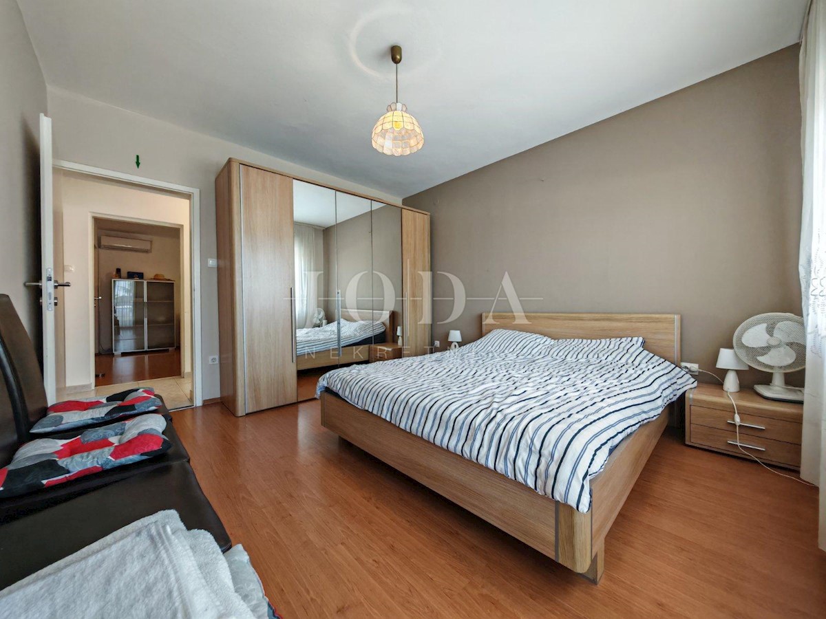 Apartma Na predaj - PRIMORSKO-GORANSKA CRIKVENICA