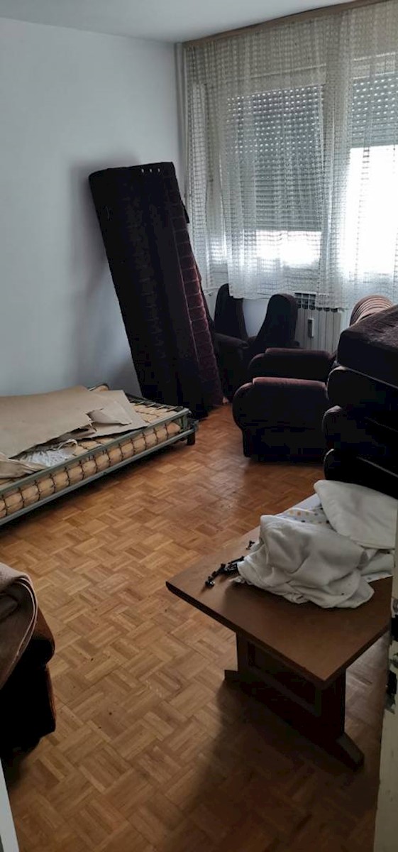 Apartmán Na predaj - KARLOVAČKA KARLOVAC