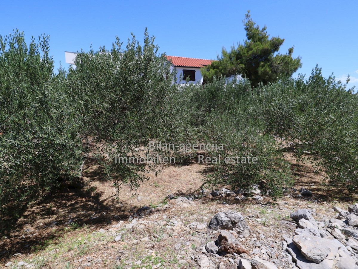 Land For sale - ŠIBENSKO-KNINSKA VODICE