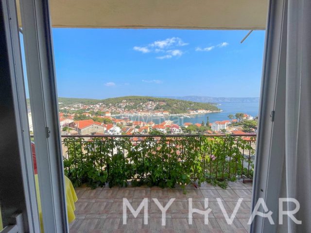 Apartmán na prodej 135 m² – Jelsa