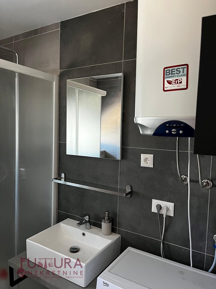 Flat For sale - ZADARSKA UGLJAN