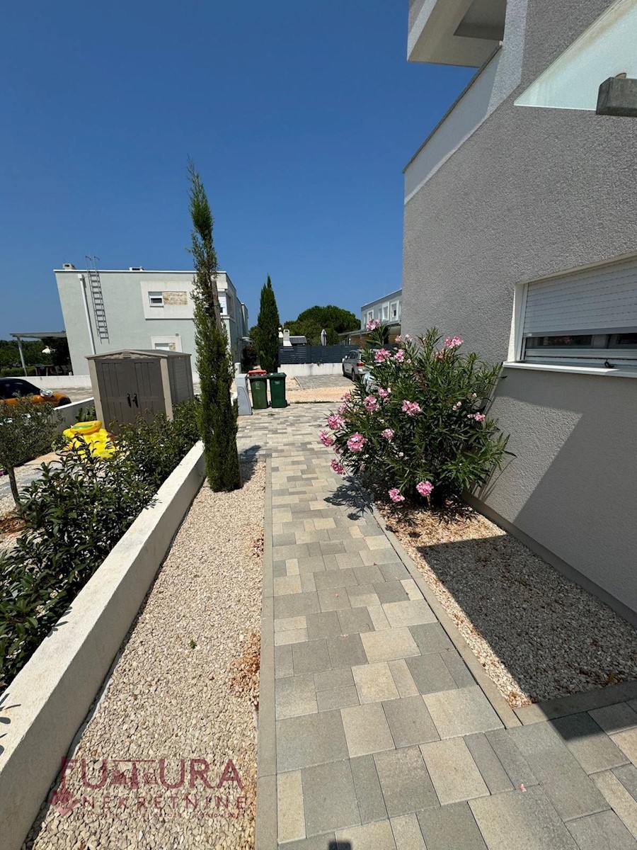 Flat For sale - ZADARSKA UGLJAN