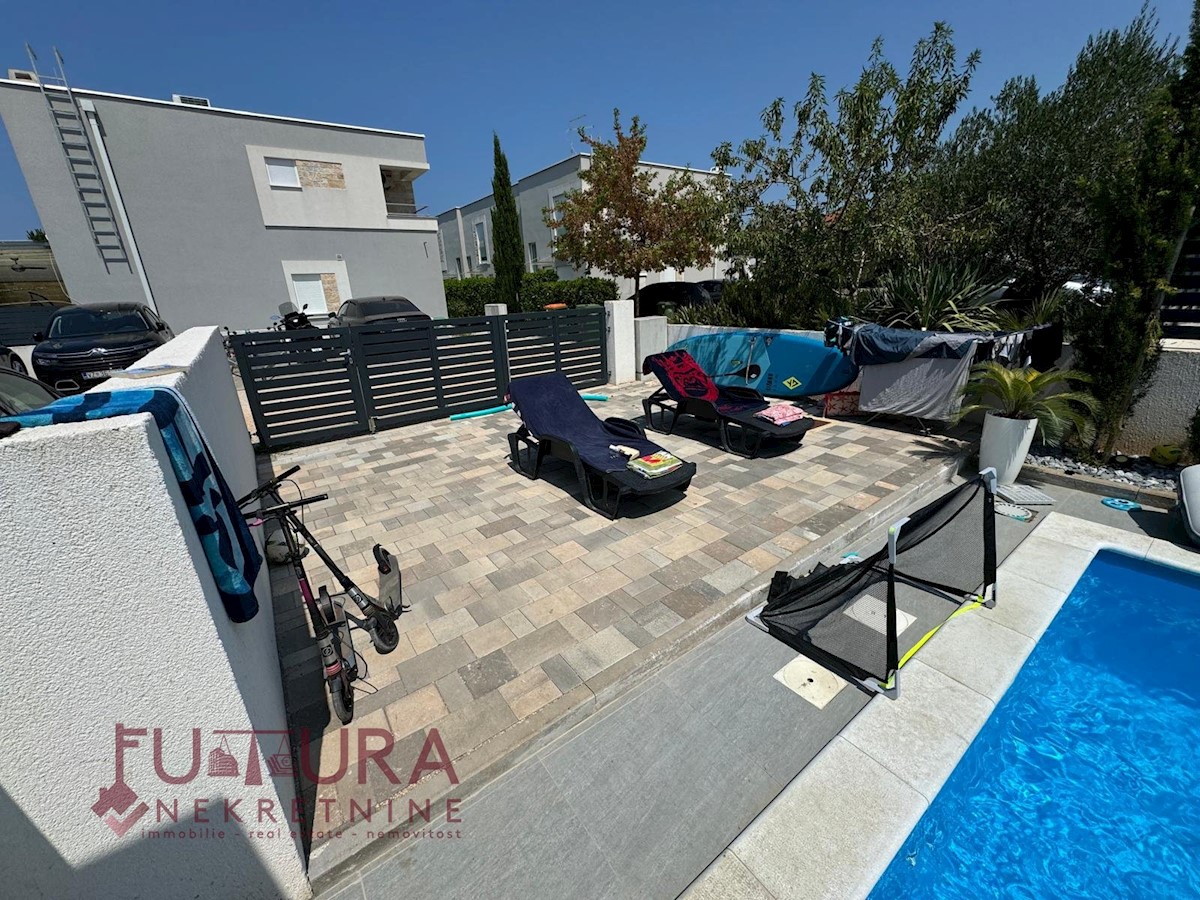 Flat For sale - ZADARSKA UGLJAN
