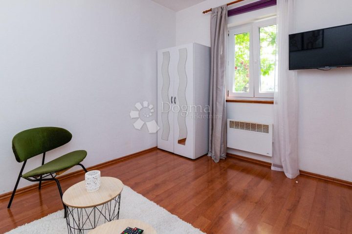 Appartement À louer - Primorsko-goranska Opatija - foto 2/5
