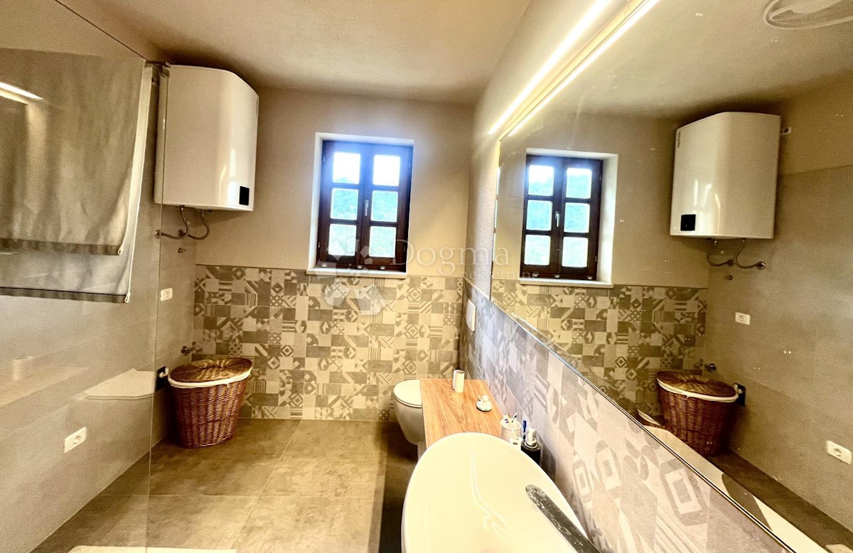 Hiša Na predaj - ISTARSKA UMAG