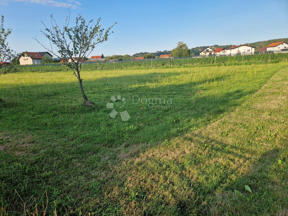 Pozemok Na predaj - KRAPINSKO-ZAGORSKA OROSLAVJE