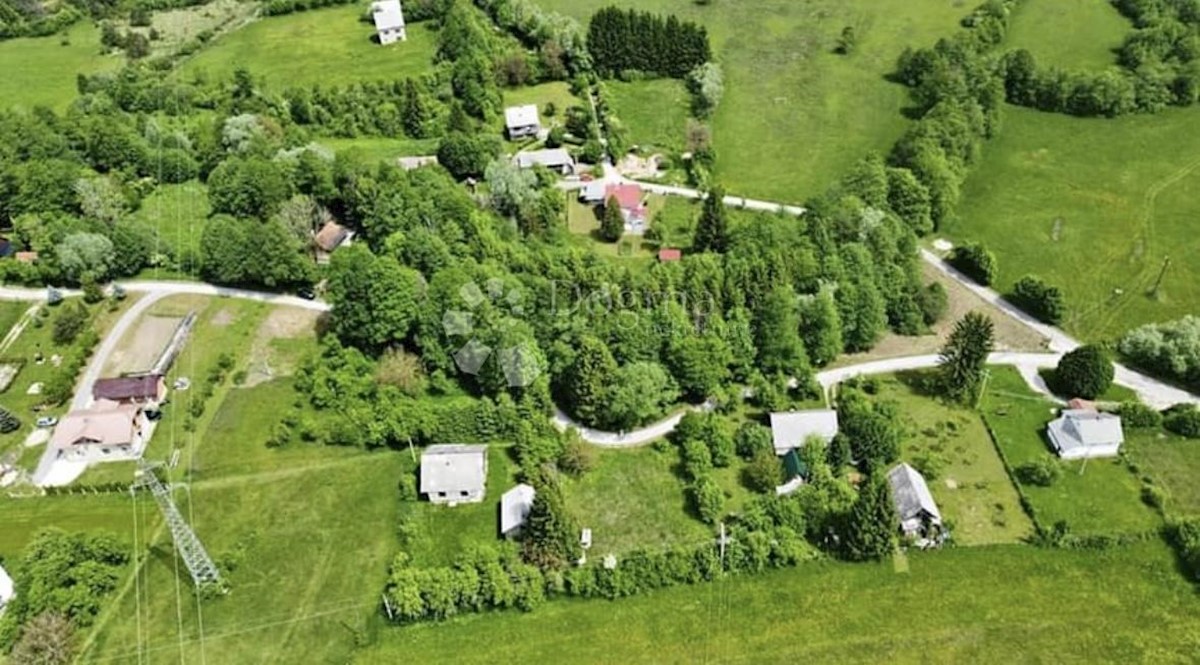 Land For sale - LIČKO-SENJSKA PLITVIČKA JEZERA