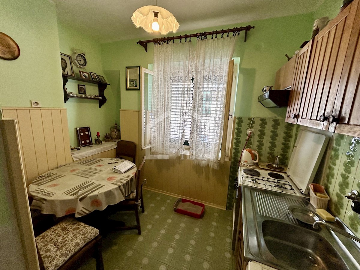 Apartment Zu verkaufen - SPLITSKO-DALMATINSKA SPLIT