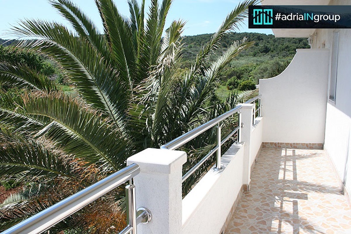 Hotels and guesthouses Croatia - House For sale SLATINE