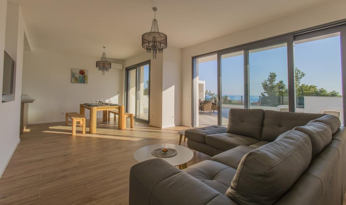 Kuća Na prodaju - SPLITSKO-DALMATINSKA MAKARSKA